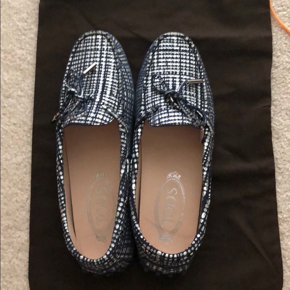 Authentic Tods Loafers - Picture 1 of 6